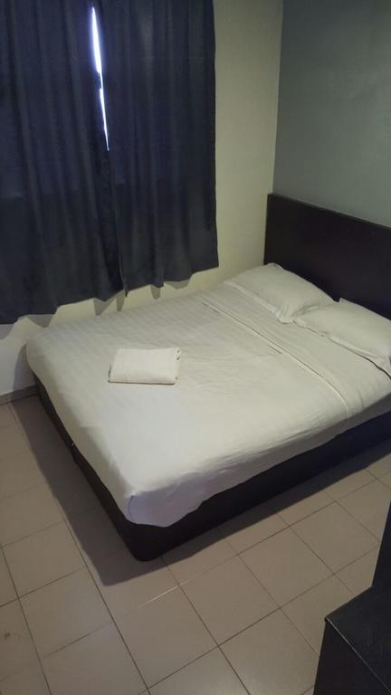 Tiong Nam Hotel Pasir Gudang Exterior photo