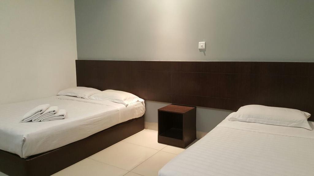 Tiong Nam Hotel Pasir Gudang Exterior photo